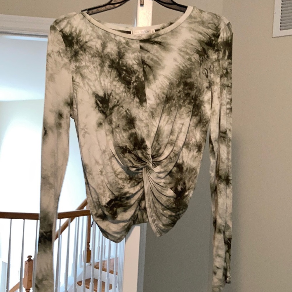 Tie tie long sleeve tee
